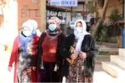 HDP önündeki eylemde 449'uncu gün; aile sayısı 177 oldu HDP önündeki eylemde 449'uncu gün; aile sayısı 177 oldu