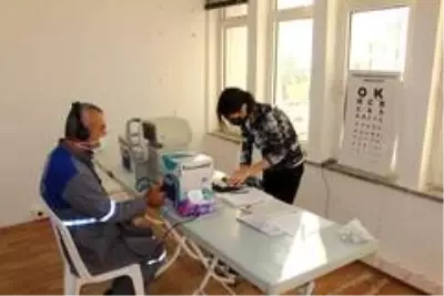 İlçelerde sinekle mücadele sürüyor İlçelerde sinekle mücadele sürüyor