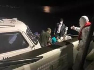 İzmir açıklarında 33 düzensiz göçmen kurtarıldı İzmir açıklarında 33 düzensiz göçmen kurtarıldı
