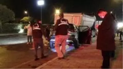 İzmir'de feci trafik kazası: Polis memuru hayatını kaybetti İzmir'de feci trafik kazası: Polis memuru hayatını kaybetti