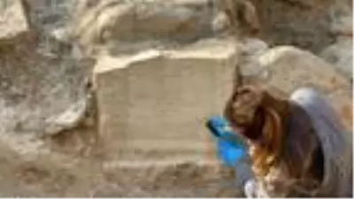 1500 yıllık mezar taşındaki o mesaj şok etti 1500 yıllık mezar taşındaki o mesaj şok etti