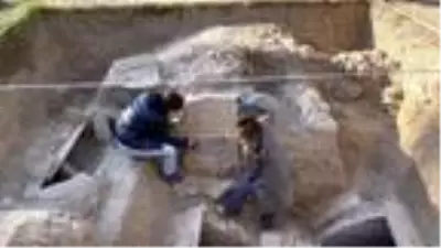 1500 yıllık mezar taşındaki o mesaj şok etti 1500 yıllık mezar taşındaki o mesaj şok etti