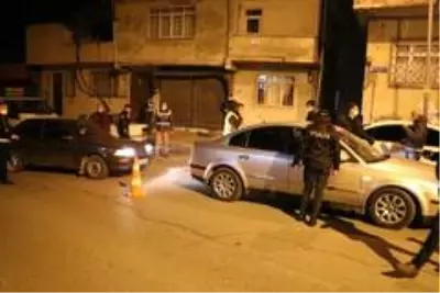 Kahramanmaraş'ta 13 kişiye 11 bin 700 lira korona cezası Kahramanmaraş'ta 13 kişiye 11 bin 700 lira korona cezası