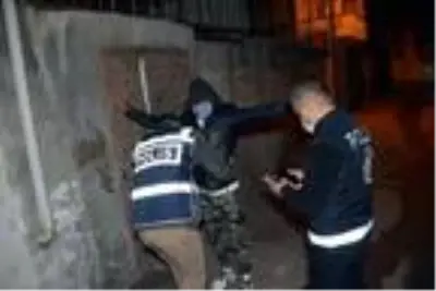 Kahramanmaraş'ta 13 kişiye 11 bin 700 lira korona cezası Kahramanmaraş'ta 13 kişiye 11 bin 700 lira korona cezası