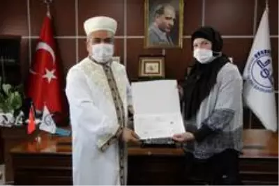 Kapadokya'da ezan sesini duyan ABD'li anne ve oğlu Müslüman oldu- Müslümanlığı seçen ABD'li 28 yaşındaki gencin Erdoğan... Kapadokya'da ezan sesini duyan ABD'li anne ve oğlu Müslüman oldu- Müslümanlığı seçen ABD'li 28 yaşındaki gencin Erdoğan...