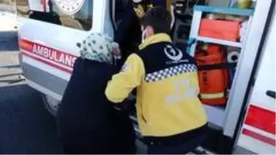 Karabük'te yoldan çıkan otomobil takla attı: 1 ağır 2 yaralı Karabük'te yoldan çıkan otomobil takla attı: 1 ağır 2 yaralı