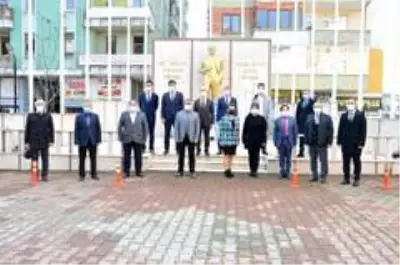 Karasu'da öğretmenler günü coşkusu Karasu'da öğretmenler günü coşkusu