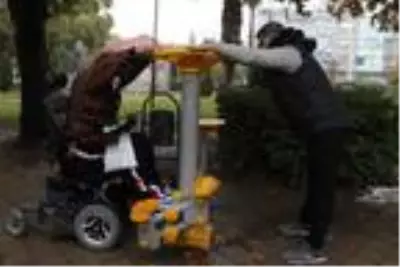 Kaza sonrası felç oldu, eşi terk etti; sporla hayata tutundu Kaza sonrası felç oldu, eşi terk etti; sporla hayata tutundu
