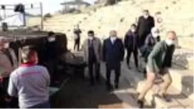 Kazı çalışmalarında bebek mezarı bulundu Kazı çalışmalarında bebek mezarı bulundu