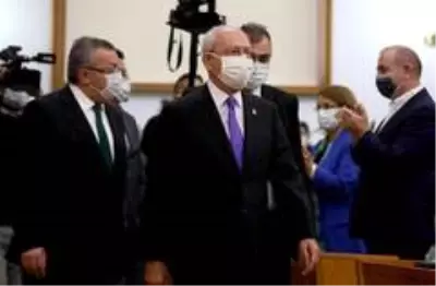 Kılıçdaroğlu: 'Vali sıcak siyasetin içine giremez' Kılıçdaroğlu: 'Vali sıcak siyasetin içine giremez'