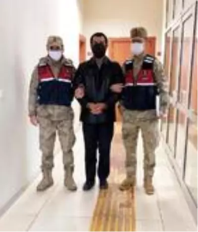 Kırmızı bültenle aranan FETÖ şüphelisi yakalandı Kırmızı bültenle aranan FETÖ şüphelisi yakalandı