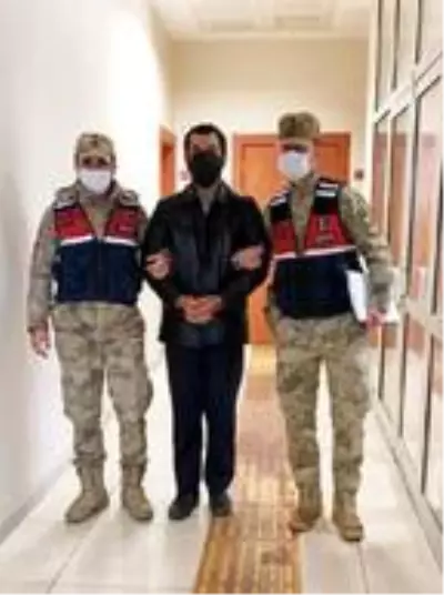 Kırmızı bültenle aranan FETÖ şüphelisi yakalandı Kırmızı bültenle aranan FETÖ şüphelisi yakalandı