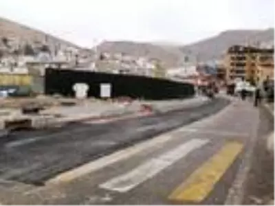 Kışın sürücülerin kabusu olan rampaya alttan ısıtma sistemi Kışın sürücülerin kabusu olan rampaya alttan ısıtma sistemi