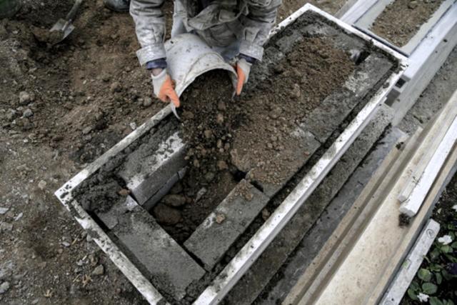 Koronadan hayatını kaybedenlerin defnedildiği Ortaköy Mezarlığı'nda yeni mezarlar açılıyor