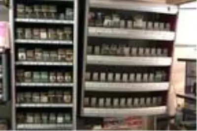 Son dakika haber... Marketten hırsızlık şüphelisi kamerada Son dakika haber... Marketten hırsızlık şüphelisi kamerada