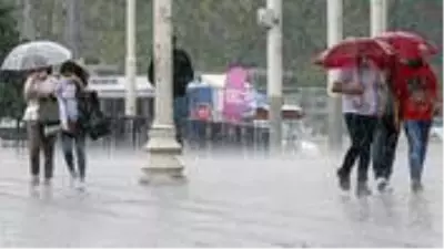 Meteorolojiden 3 bölge için sağanak ve poyraz uyarısı Meteorolojiden 3 bölge için sağanak ve poyraz uyarısı