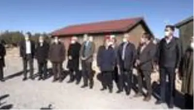 Niğde'de görev yapan 3 bin 422 öğretmen için fidan dikildi Niğde'de görev yapan 3 bin 422 öğretmen için fidan dikildi