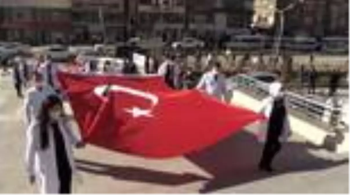 Öğretmenler Günü kutlandı