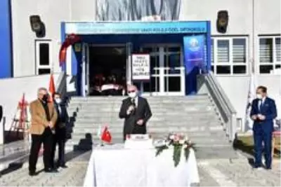 Son dakika haber... OMÜ Vakıf Koleji'nde Öğretmenler Günü Son dakika haber... OMÜ Vakıf Koleji'nde Öğretmenler Günü