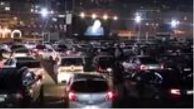 Rizeliler arabada '7. Koğuştaki Mucize' filmini izledi Rizeliler arabada '7. Koğuştaki Mucize' filmini izledi