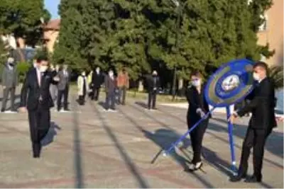 Salihli ve Kula'da Öğretmenler Günü kutlandı Salihli ve Kula'da Öğretmenler Günü kutlandı