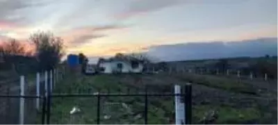 Çıkan yangında ağabey ve kardeş hayatını kaybetti, anne baba yaralandı Çıkan yangında ağabey ve kardeş hayatını kaybetti, anne baba yaralandı