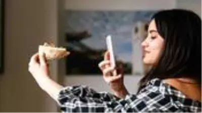 Snapchat, en çok izlenen içerikleri üreten kullanıcılara günlük 1 milyon dolar dağıtacak Snapchat, en çok izlenen içerikleri üreten kullanıcılara günlük 1 milyon dolar dağıtacak