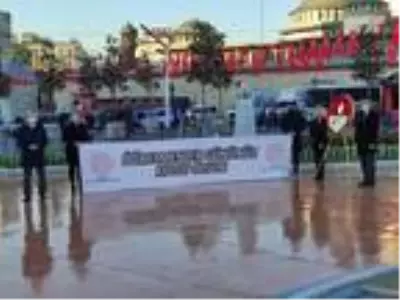 Taksim'de 24 Kasım Öğretmenler Günü töreni Taksim'de 24 Kasım Öğretmenler Günü töreni