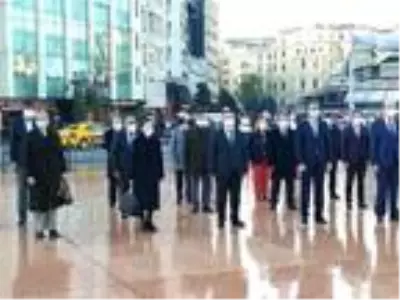Taksim'de 24 Kasım Öğretmenler Günü töreni Taksim'de 24 Kasım Öğretmenler Günü töreni