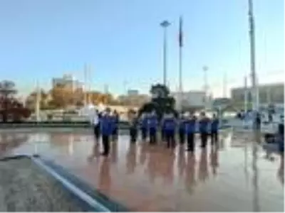 Taksim'de 24 Kasım Öğretmenler Günü töreni Taksim'de 24 Kasım Öğretmenler Günü töreni