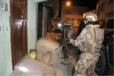 Torbacılara şafak vakti özel harekatlı baskın Torbacılara şafak vakti özel harekatlı baskın