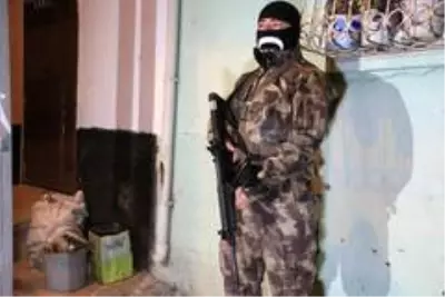 Torbacılara şafak vakti özel harekatlı baskın Torbacılara şafak vakti özel harekatlı baskın
