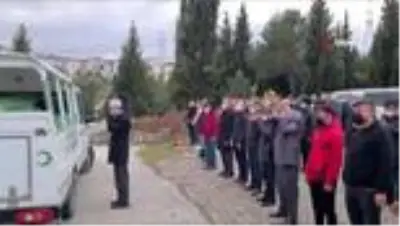 Trafik kazasında hayatını kaybeden 3 aylık Öykü bebek ile yengesi ve babaannesi gözyaşları ile uğurlandı Trafik kazasında hayatını kaybeden 3 aylık Öykü bebek ile yengesi ve babaannesi gözyaşları ile uğurlandı