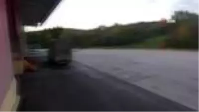Son dakika... Ünlü alışveriş firmalarının deposunda çıkan yangın büyümeden söndürüldü Son dakika... Ünlü alışveriş firmalarının deposunda çıkan yangın büyümeden söndürüldü