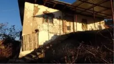 Uşak'ta yaşlı kadın için arama kurtarma çalışmaları devam ediyor Uşak'ta yaşlı kadın için arama kurtarma çalışmaları devam ediyor