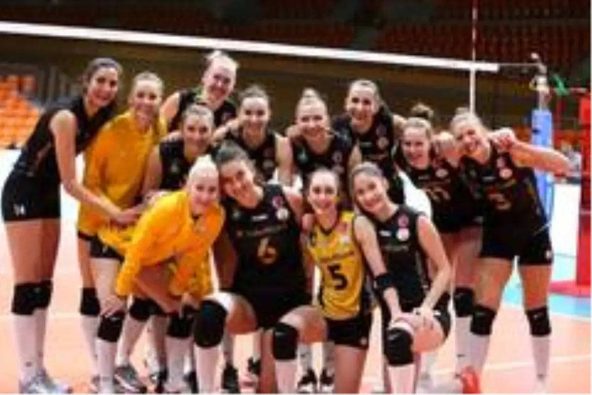 VakıfBank, Şampiyonlar Ligi'ne galibiyetle başladı