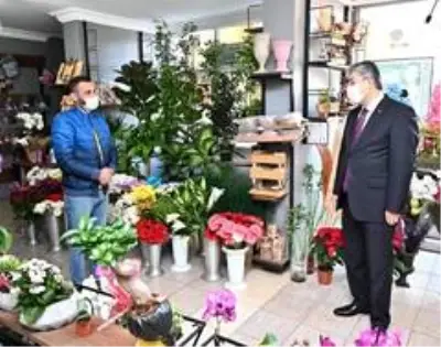 Vali Yılmaz: 'Kadirli Devlet Hastanesinde hizmette aksama yok' Vali Yılmaz: 'Kadirli Devlet Hastanesinde hizmette aksama yok'