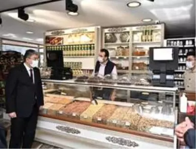 Vali Yılmaz: 'Kadirli Devlet Hastanesinde hizmette aksama yok' Vali Yılmaz: 'Kadirli Devlet Hastanesinde hizmette aksama yok'