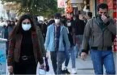 Van'da cadde ve sokaklar kalabalık, maskeler takılı Van'da cadde ve sokaklar kalabalık, maskeler takılı