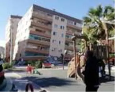 Yağmur, depremde çöken binadaki madalyalarına kavuştu Yağmur, depremde çöken binadaki madalyalarına kavuştu