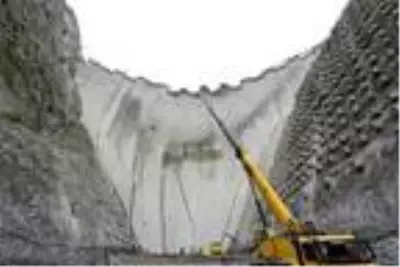 Yusufeli Barajı'nın tamamlanmasına 21 metre kaldı Yusufeli Barajı'nın tamamlanmasına 21 metre kaldı