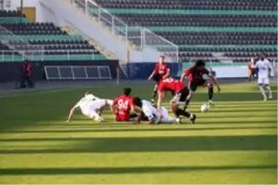 Ziraat Türkiye Kupası: Denizlispor: 0 Turgutluspor: 1 (İlk yarı) Ziraat Türkiye Kupası: Denizlispor: 0 Turgutluspor: 1 (İlk yarı)