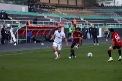 Ziraat Türkiye Kupası: Denizlispor: 0 Turgutluspor: 1 (İlk yarı) Ziraat Türkiye Kupası: Denizlispor: 0 Turgutluspor: 1 (İlk yarı)