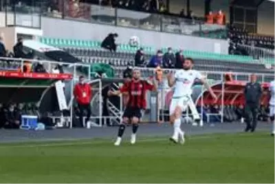 Denizlispor, 4. turunda sahasında, Turgutluspor'a 2-1 yenildi Denizlispor, 4. turunda sahasında, Turgutluspor'a 2-1 yenildi