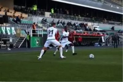 Denizlispor, 4. turunda sahasında, Turgutluspor'a 2-1 yenildi Denizlispor, 4. turunda sahasında, Turgutluspor'a 2-1 yenildi