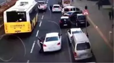 Çek hırsızlığı olayında yakalanan 3 kişi tutuklandı Çek hırsızlığı olayında yakalanan 3 kişi tutuklandı