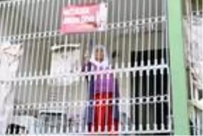 Son Dakika | 3 bilezik gasbeden zanlıya evin anahtarını gelinin kardeşi vermiş Son Dakika | 3 bilezik gasbeden zanlıya evin anahtarını gelinin kardeşi vermiş