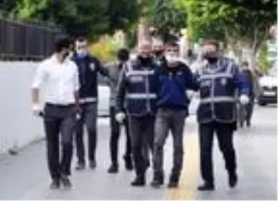 3 günde 13 iş yerini soyan çok sayıda suç kaydı olan zanlılar tutuklandı 3 günde 13 iş yerini soyan çok sayıda suç kaydı olan zanlılar tutuklandı
