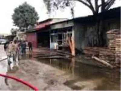 Son dakika haberi | Adana Mobilyacılar Sitesi'nde yangın Son dakika haberi | Adana Mobilyacılar Sitesi'nde yangın