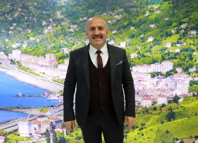 Ağabeyini belediye imar müdürü yapan belediye başkanından garip savunma: Hepimiz akrabayız Ağabeyini belediye imar müdürü yapan belediye başkanından garip savunma: Hepimiz akrabayız